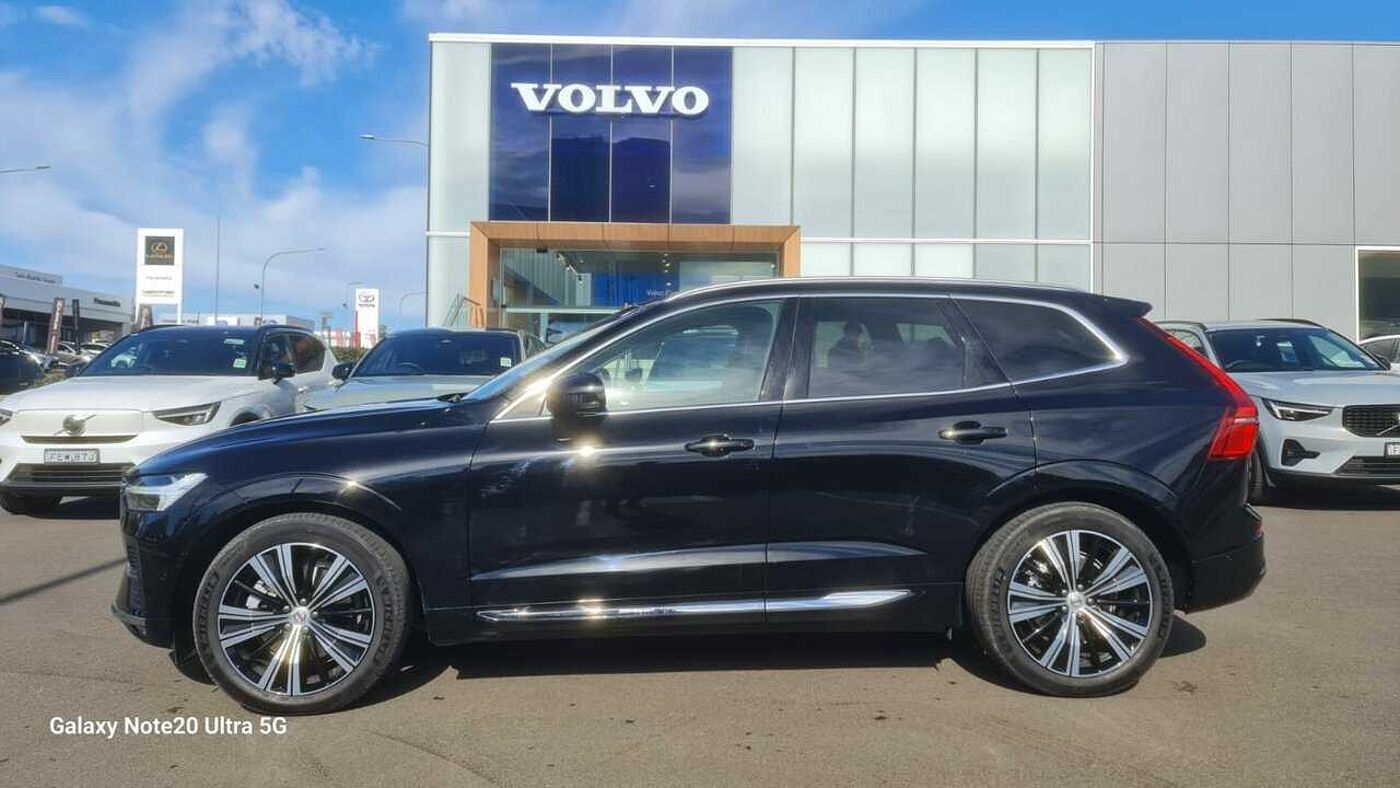 Volvo  XC60 Ultimate, B5 Mild Hybrid, Petrol, Bright