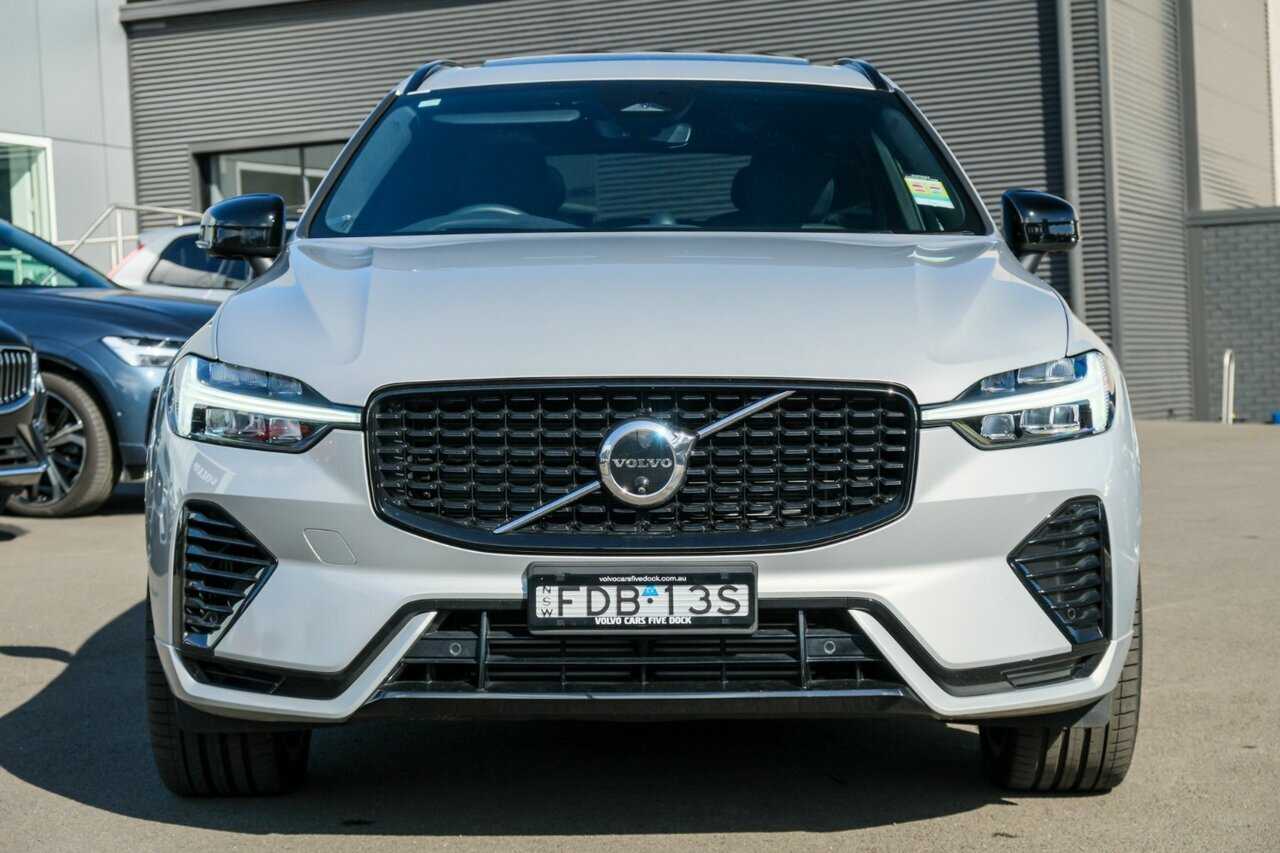 Volvo  XC60 Recharge Ultimate, T8 AWD Plug-In Hybrid, Electric/Petrol, Dark