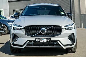 Volvo  XC60 Recharge Ultimate, T8 AWD Plug-In Hybrid, Electric/Petrol, Dark